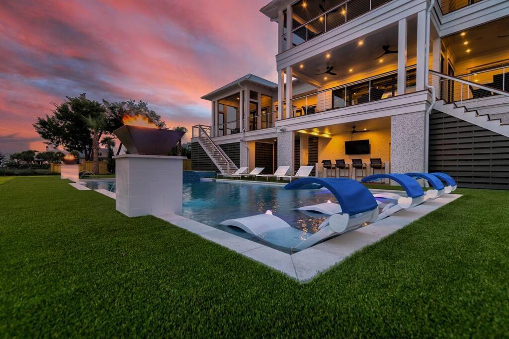 New Waterfront Home With Deep Water Dock Isle of Palms Exterior photo