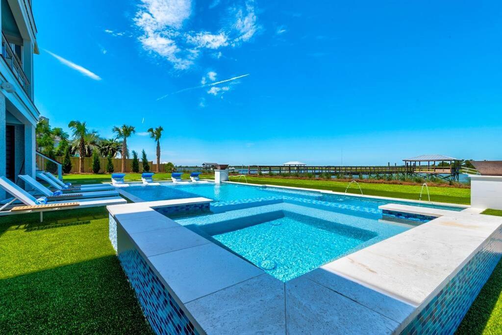New Waterfront Home With Deep Water Dock Isle of Palms Exterior photo