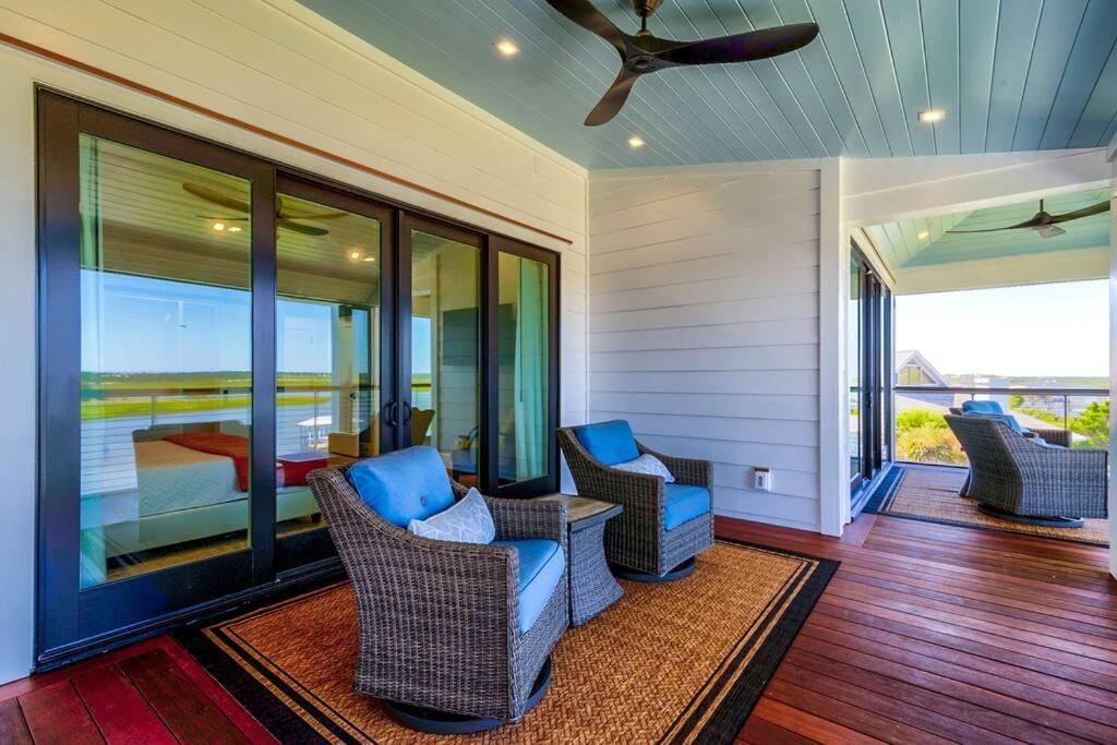 New Waterfront Home With Deep Water Dock Isle of Palms Exterior photo